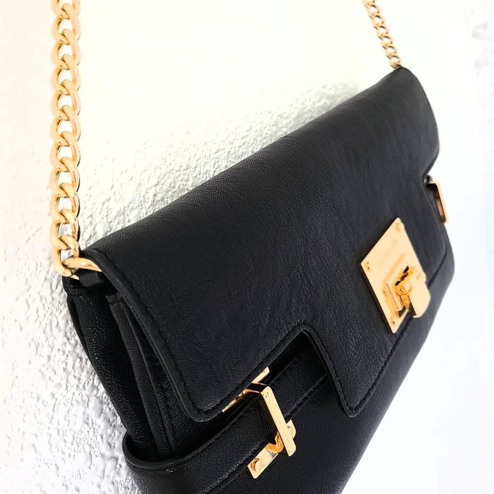 Michael Kors black leather shoulder bag with gold chain and hardware - Picture 4 of 7